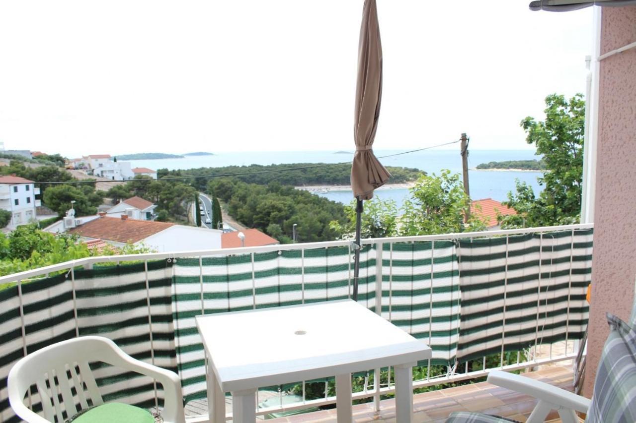 Apartment Bajuti Primošten Exteriör bild